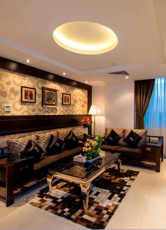 Al Yamama Palace Hotel Suites Ер-Ріяд Номер фото