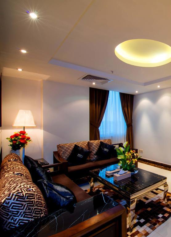 Al Yamama Palace Hotel Suites Ер-Ріяд Номер фото